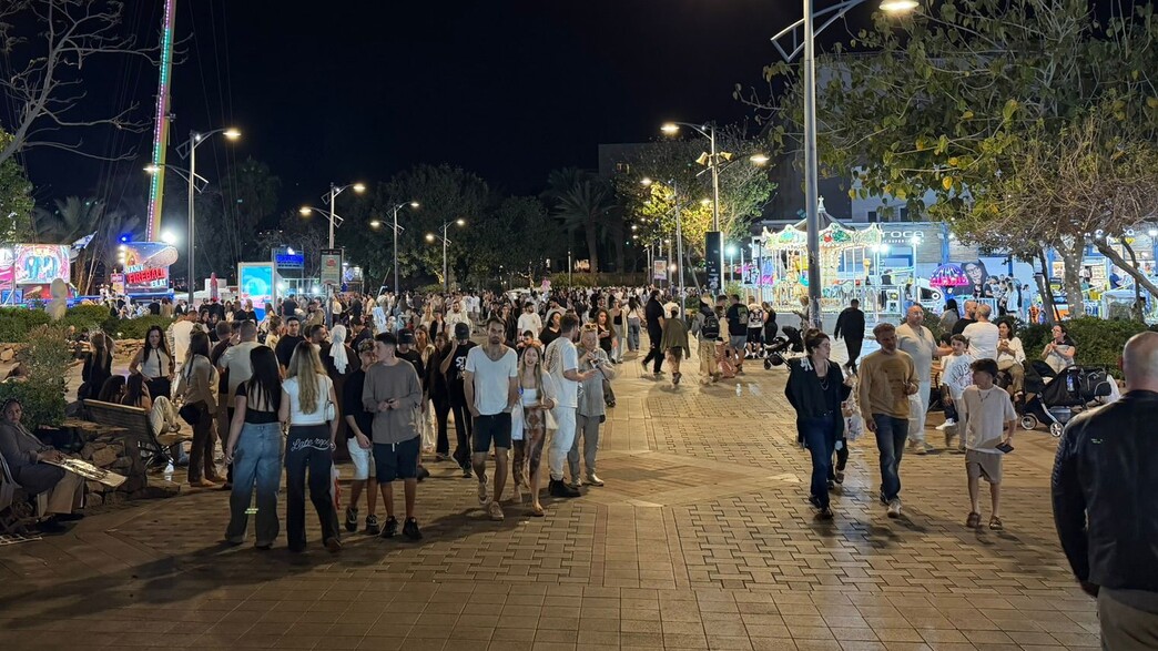 עומס תנועה ומצוקת חניה: מרחבי הארץ הגיעו לעיר הזאת בסוף השבוע