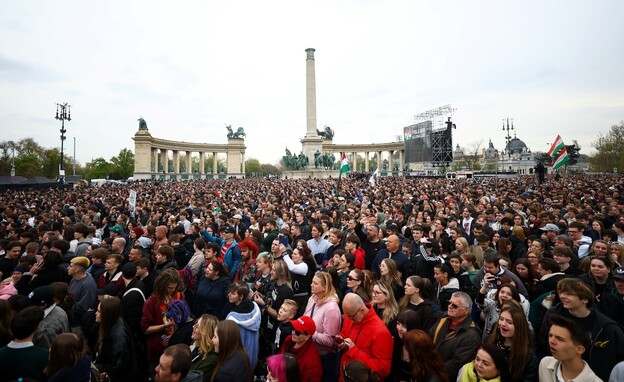 הפגנת תמיכה במנהיג האופוזיציה בהונגריה פטר מדיאר