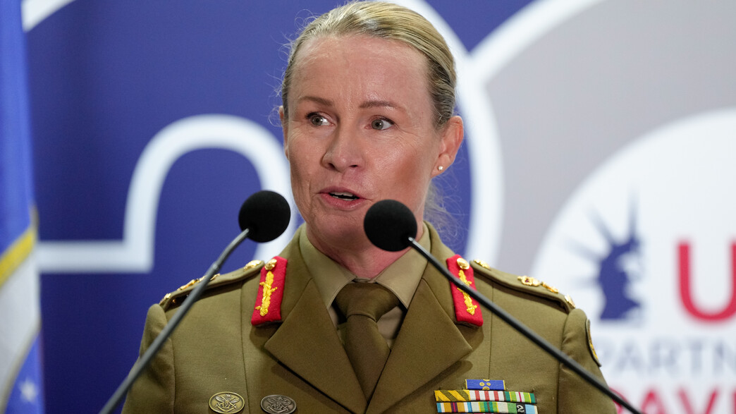 היסטוריה: המדינה שבה לראשונה אישה תפקד על הצבא