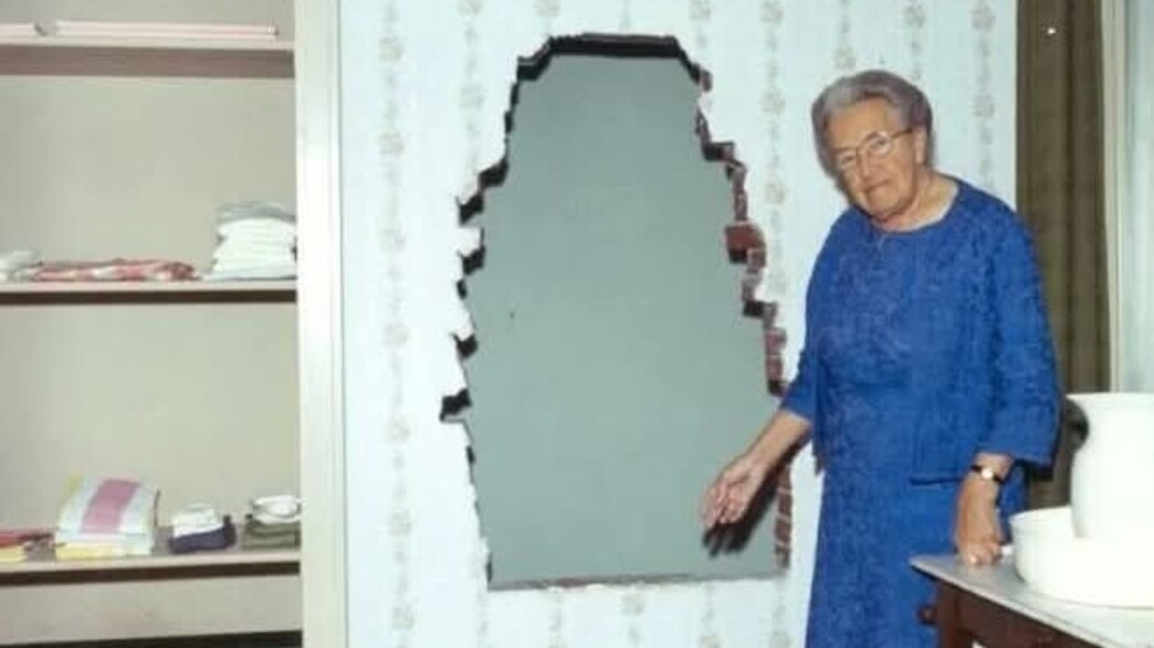 קורי טן בום קורי טן בום