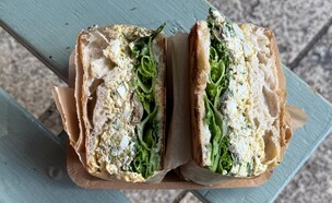 הכריכים של לומא זכרון יעקב (צילום: לין לוי, mako אוכל)