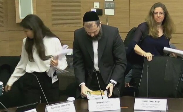 היועצים המשפטיים של הכנסת עזבו את וועדת התקשורת 