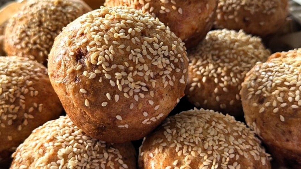 לחמניות גבינה ממולאות לחמניות גבינה ממולאות