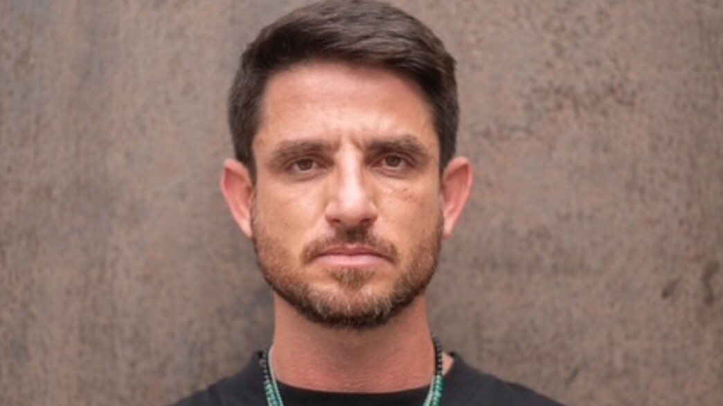 מפיק מסיבת הנובה ישוב לעמדת הדי.ג'יי - בטקס המשואות