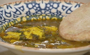 מרק דגים תימני עם סחוג (צילום: עוטף ישראל, קשת 12)