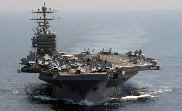 לינקולן, נושאת המטוסים של ארה"ב  (צילום: reuters)