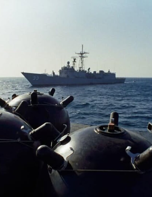 מוקשים ימיים תוצרת איראן שנשלו מהמפרץ הפרסי, ארכיו (צילום: AP)