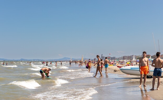 חוף רימיני איטליה (צילום: Anna Sulencka2, shutterstock)