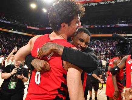 אבדיה עשה היסטוריה (Photo by Barry Gossage/NBAE via Getty Images) אבדיה עשה היסטוריה (Photo by Barry Gossage/NBAE via Getty Images)