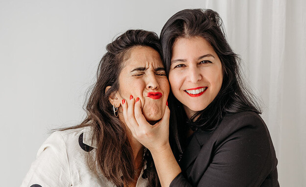 מימין: שירה תמרי ודידי ג'ונסון