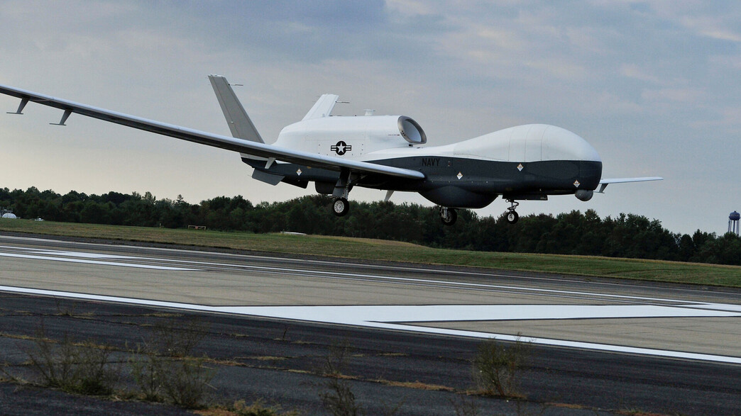 מל"ט של צבא ארה"ב מדגם MQ-4 Triton מל"ט של צבא ארה"ב מדגם MQ-4 Triton