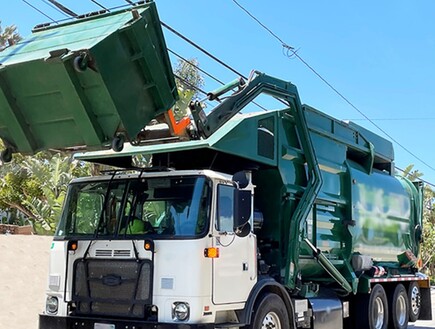 הכל תועד במצלמות: הנקמה של חברת האשפה ללקוח שלא שילם