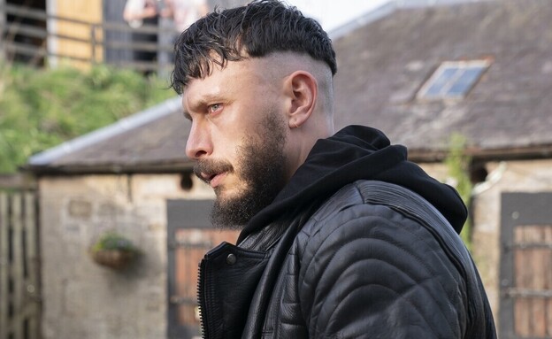 ריצ'רד גאד, "חצי אדם" (צילום: Anne Binckebanck/HBO, יחסי ציבור)