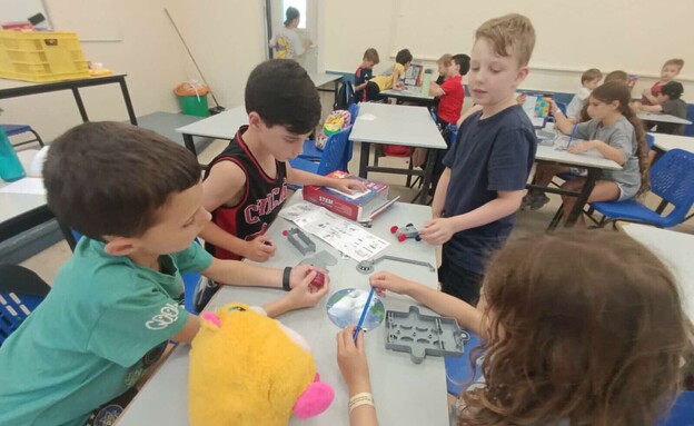 קייטנת ספורט על גלגלים בגמנסיה הרצליה (צילום: מיכאל ספרונסקי)