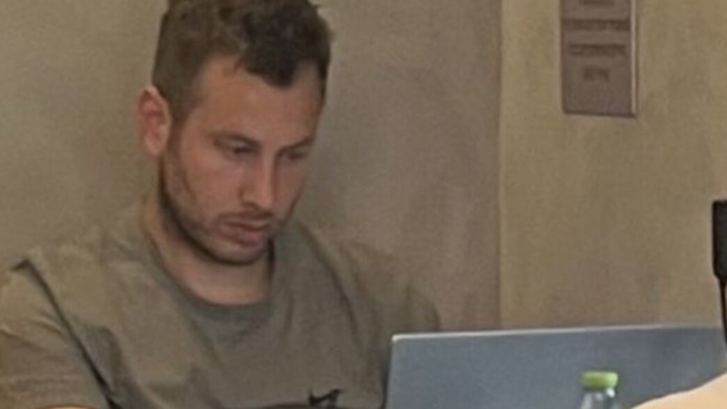 אבנר נתניהו בקפה אבנר נתניהו בקפה