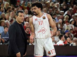 (Photo by Alfonso Cannavacciuolo/Euroleague Basketball via Getty I (צילום: ספורט 5)