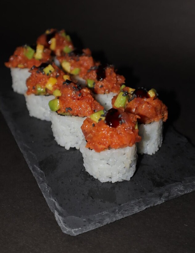 רולים קטנים ומקצועיים מאוד. סושירה