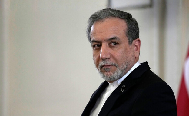 שר החוץ של איראן, עבאס עראקצ'י (צילום: AP)