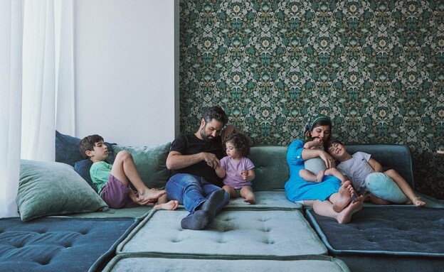 הבית של חן קורן מציצים