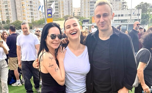 הזמן טס: בתם הקטנה של אסף אמדורסקי ומיכל אמדורסקי התגייסה (צילום: michal_amdursky, instagram)