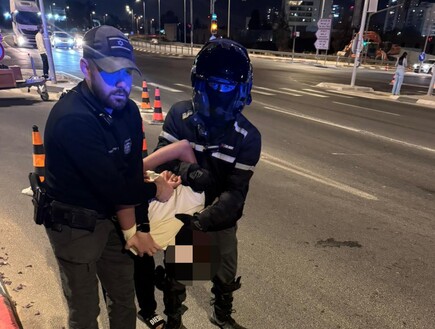 ביזיון בטקס הזיכרון בלוד: אם וארבעת ילדיה צעקו והפריעו בזמן הצפירה