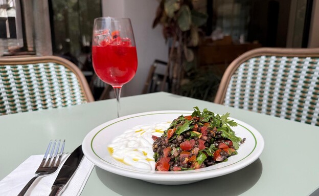 סלט עדשים של חלוצים 3. לופה תל אביב