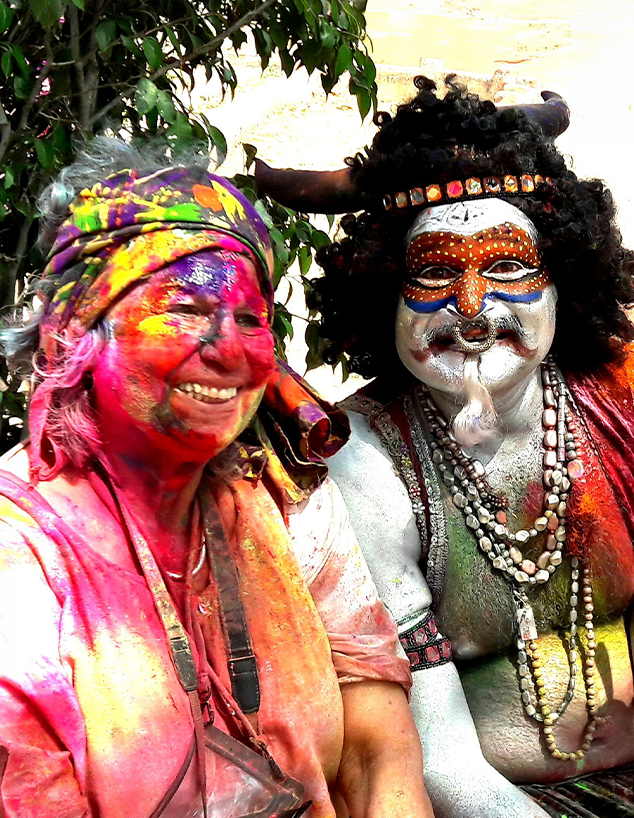 דליה וייס בחגיגות ההולי בהודו (צילום: באדיבות המצולמת)