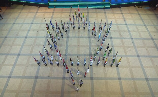 הדגלנים בטקס הדלקת המשואות