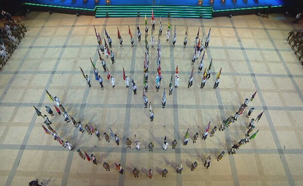 הדגלנים בטקס הדלקת המשואות