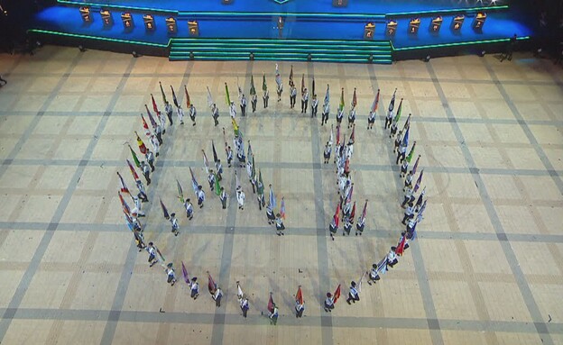 הדגלנים בטקס הדלקת המשואות