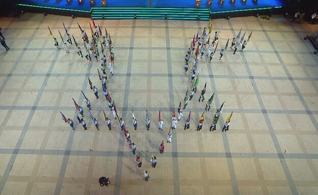 הדגלנים בטקס הדלקת המשואות