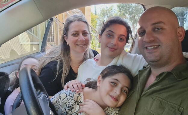 שרית אלמנתו של נתי אלקובי ז"ל וילדיהם