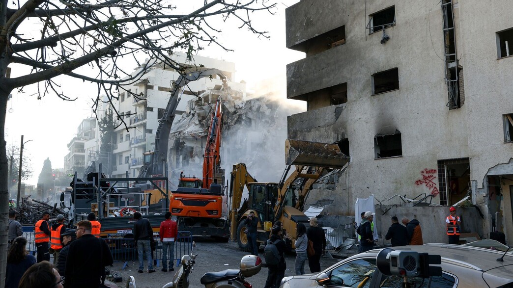 מבצע שאגת הארי, נפילה בתל אביב, 1.3.2026