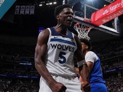 (Photo by Bart Young/NBAE via Getty Images) (צילום: ספורט 5)