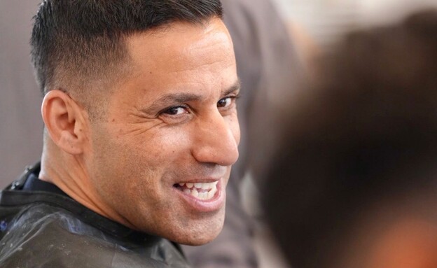 שחר חסון מאחורי הקלעים (צילום: רגב זרקה, קשת 12)