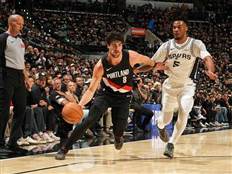 (Photos by Jesse D. Garrabrant/NBAE via Getty Images)