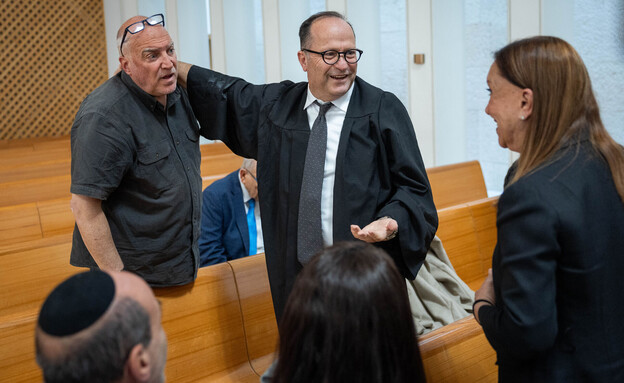 אייל אשל ואיציק בונצל בדיון בוועדת החקירה הממלכתית אייל אשל ואיציק בונצל בדיון בוועדת החקירה הממלכתית
