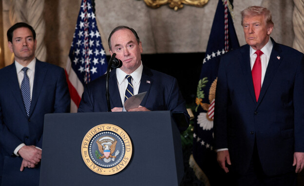 מזכיר הצי האמריקני היוצא ג'ון פלן (צילום: Jessica Koscielniak, Reuters)