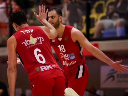 אבל הצמד הישראלי וג`סטין לא ויתרו בצד השני (מאור אלקסלסי)