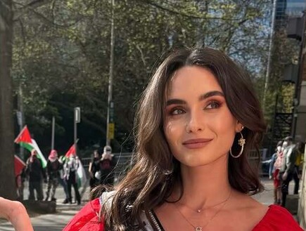 המחאה הפרו-פלסטינית נגד נועה כוכבא: "אני רואה אותם כמחבלים קטנים"