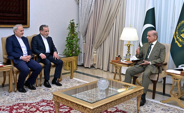 ראש ממשלת פקיסטן ושר החוץ האיראני לפני השיחות בפקיסטן