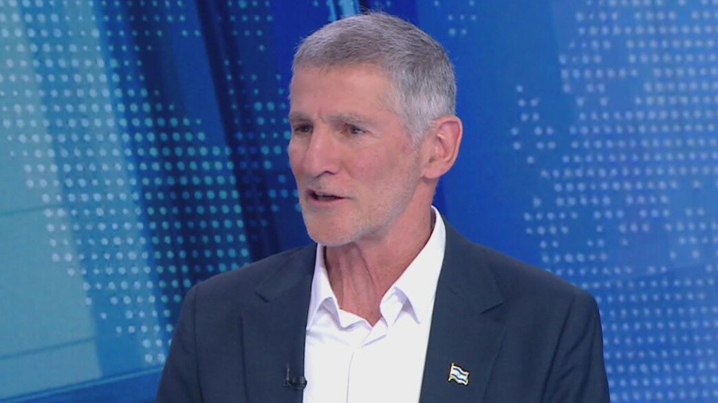 גולן תוקף את ראש השב