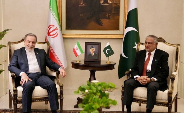 עראקצ'י נפגש עם שר החוץ של פקיסטן