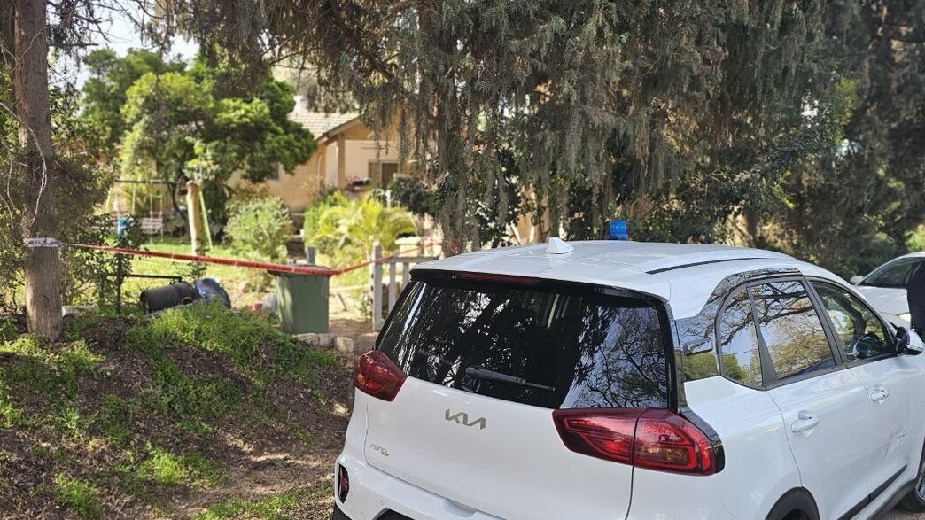 גבר וילד נמצאו ללא רוח חיים במועצה אזורית אלונה