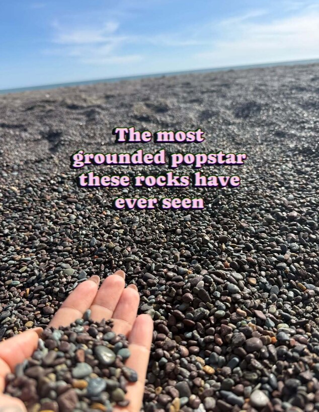 יום כדור הארץ שמח: קאשה נפטרת מהבגדים לחלוטין בתיעוד חושפני