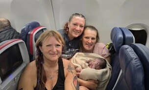 הלידה בטיסה (צילום: טינה פריץ)