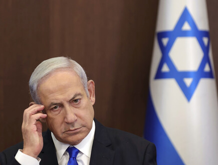 "להיות משוגעים, עקשנות של מוג'תבא"