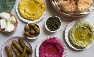 חומוס ב-3 צבעים (צילום: בתיה שורק)