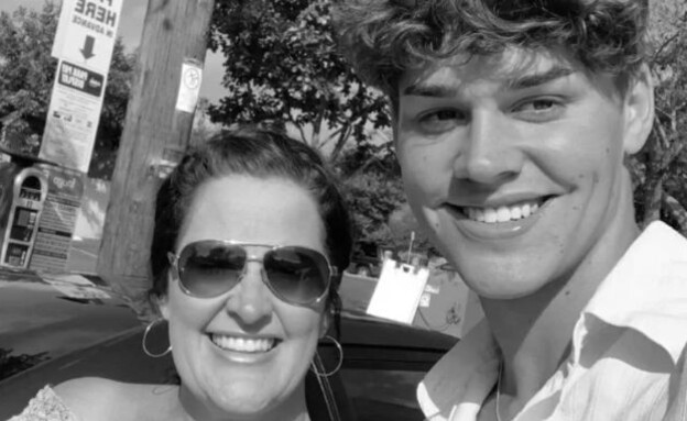 נואה בק ואמו