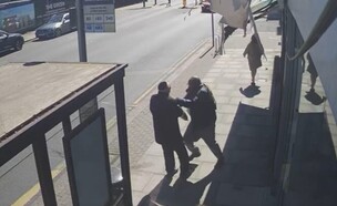 תיעוד פיגוע הדקירה בלונדון (צילום: לפי סעיף 27 א')